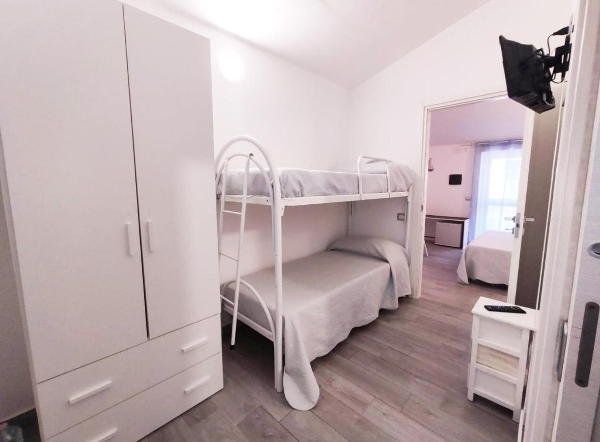 B&B Capo Rizzuto Fronte Mare Exterior foto